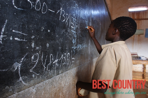 Образование Бурунди